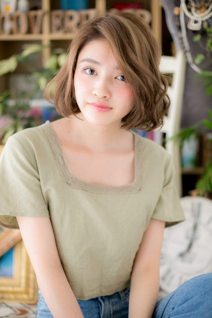 抜け感アシンメトリー...大人ボブ