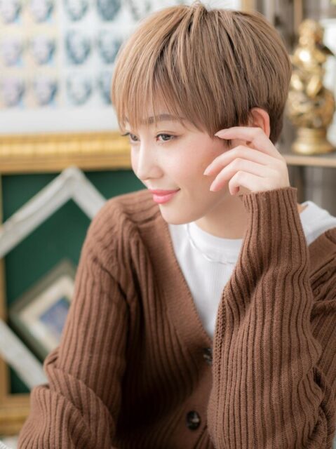 大人可愛いバリアージュブロンドショート20代30代
