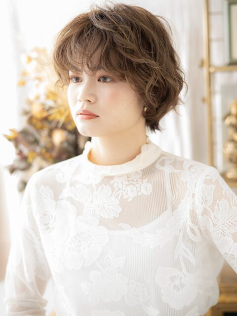 大人可愛い小顔ショートパーマ20代30代