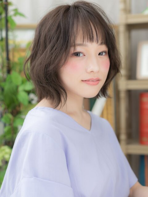 大人可愛い外ハネ小顔ボブ20代30代