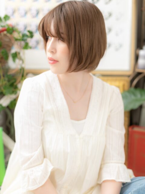 大人可愛いシースルーバング前下がりボブ20代30代