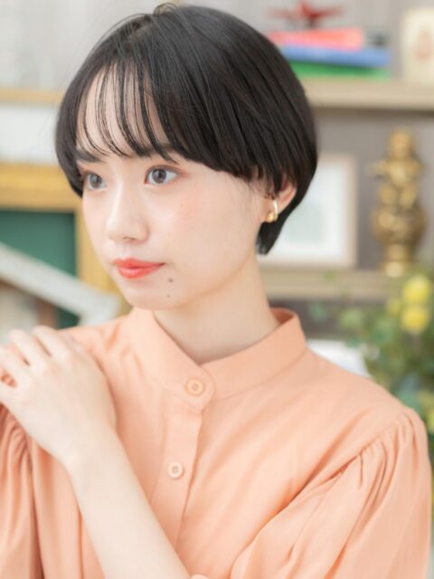 大人可愛い黒髪マッシュショート20代30代