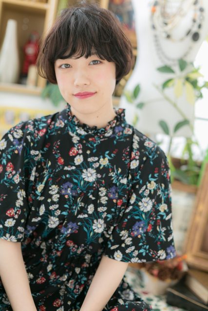 ニュアンス感ある、黒髪大人ボブ