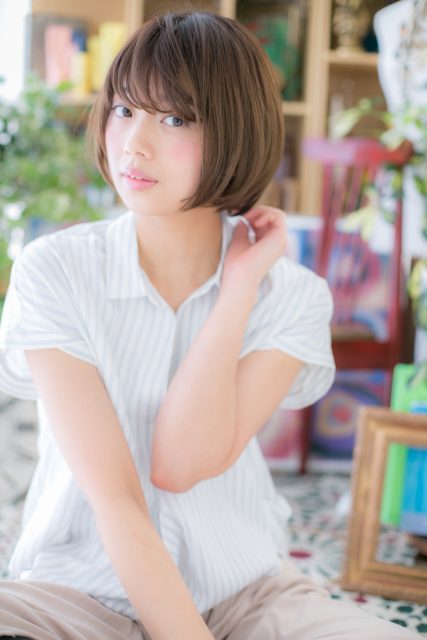 前下がりの愛され小顔ボブ
