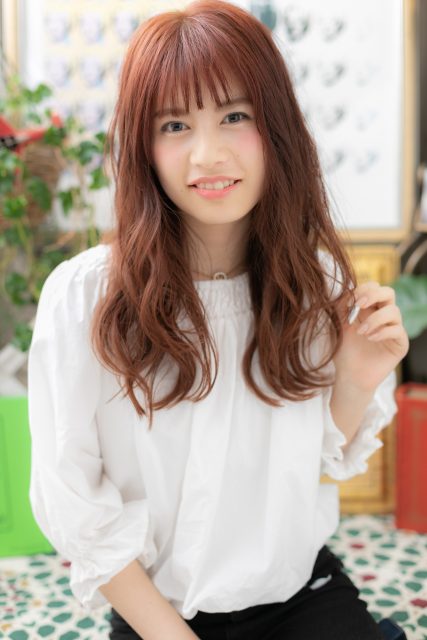 外国人風フリンジウェーブ×チェリーピンク