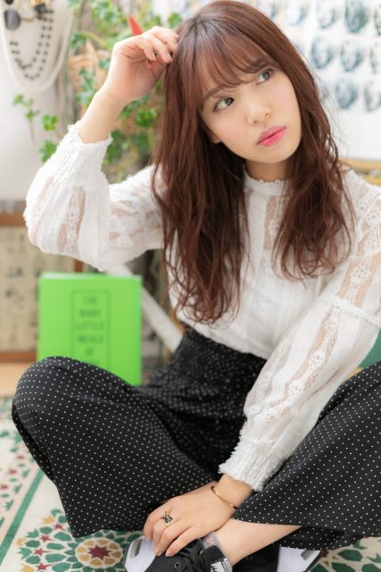 くせ毛風フリンジウェーブ＆ピンクブラウン