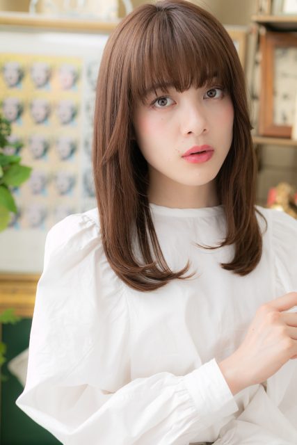 大人かわいい透明感ハイライトエアストレート