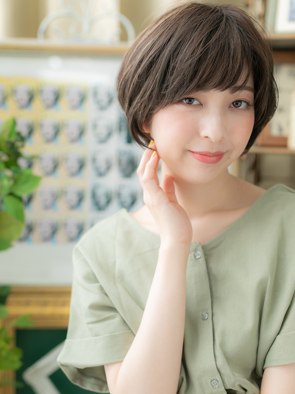大人可愛いナチュラル小顔丸みショート20代30代