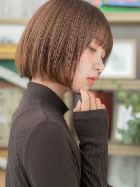 大人可愛い前下がり切りっぱなしボブ20代30代