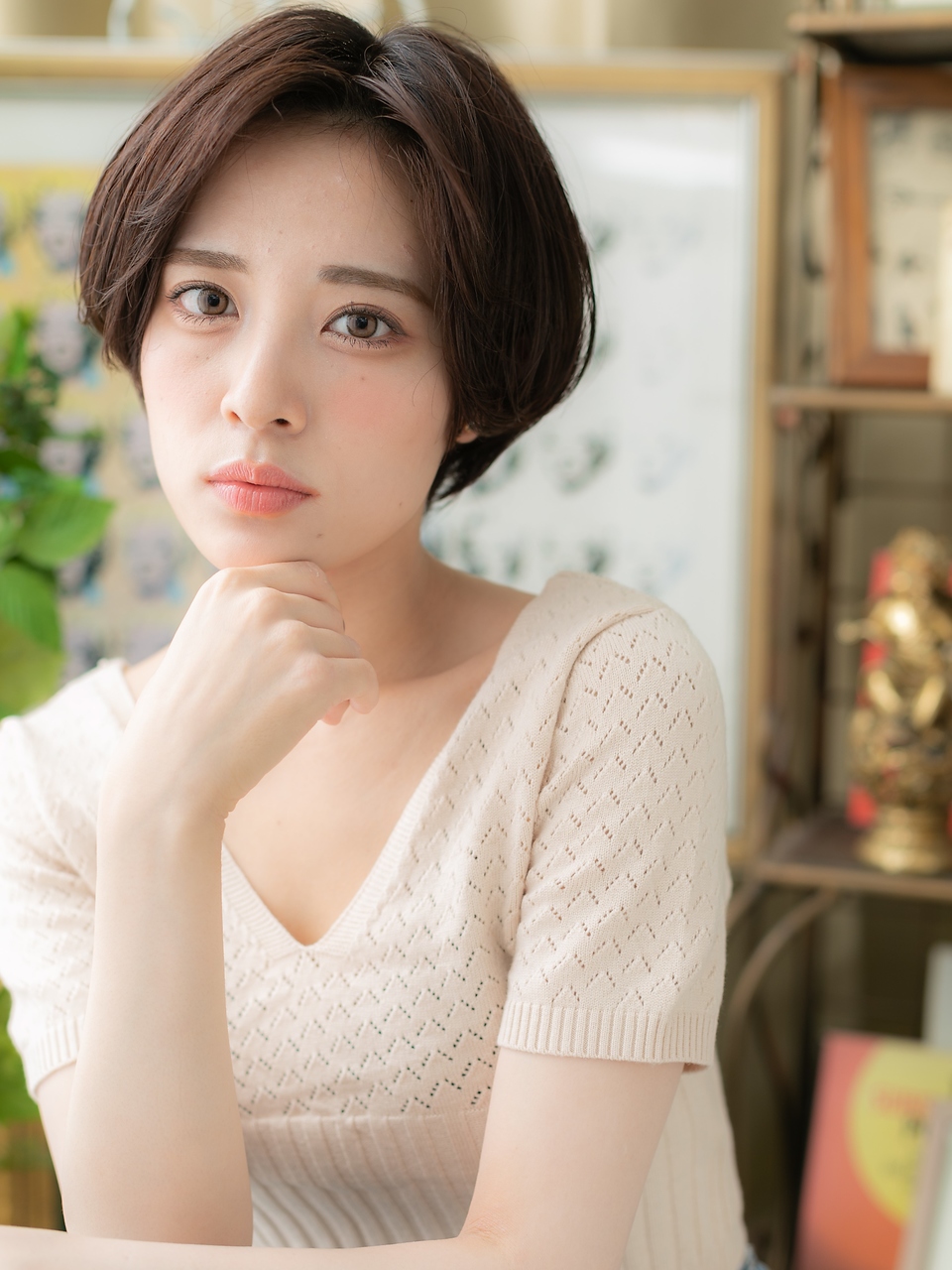 大人可愛いかきあげバング小顔ショート20代30代