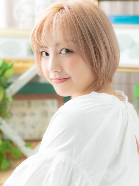 大人可愛い透明感カラーショート20代30代