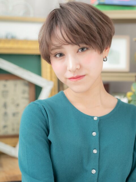 大人可愛い刈り上げ小顔ショート20代30代