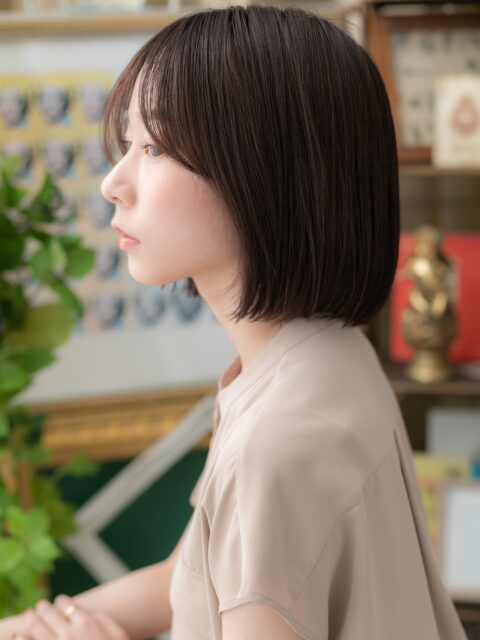 大人可愛いぷつっと小顔ボブ20代30代