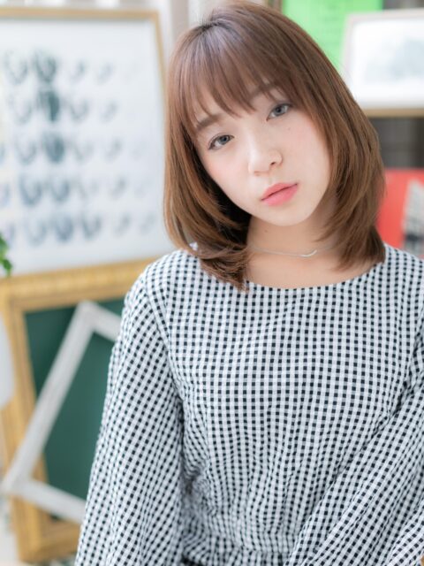 大人可愛い丸みフォルム小顔ミディアム20代30代