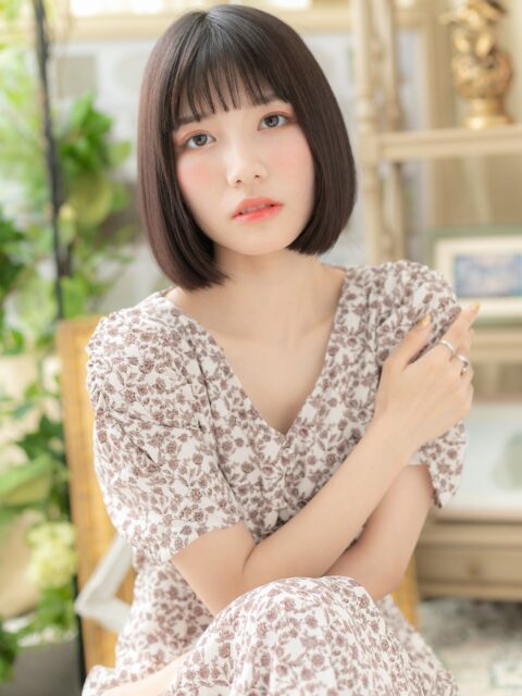 大人可愛いシースルーバング切りっぱなしボブ20代30代