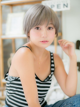 長谷川 あや 【ストレート・straight】