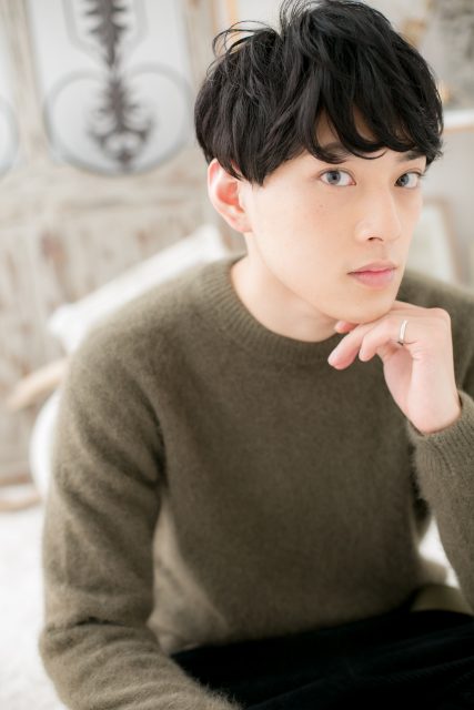 ナチュラルな束感◎黒髪マッシュ