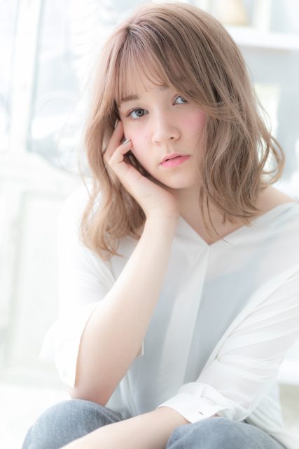 フレンチガーリー外国人風小顔エアリーミディ