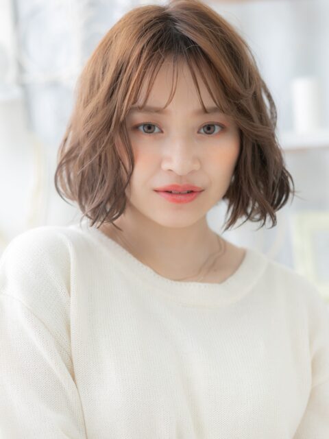 大人美人くせ毛風ショートボブパーマ20代30代
