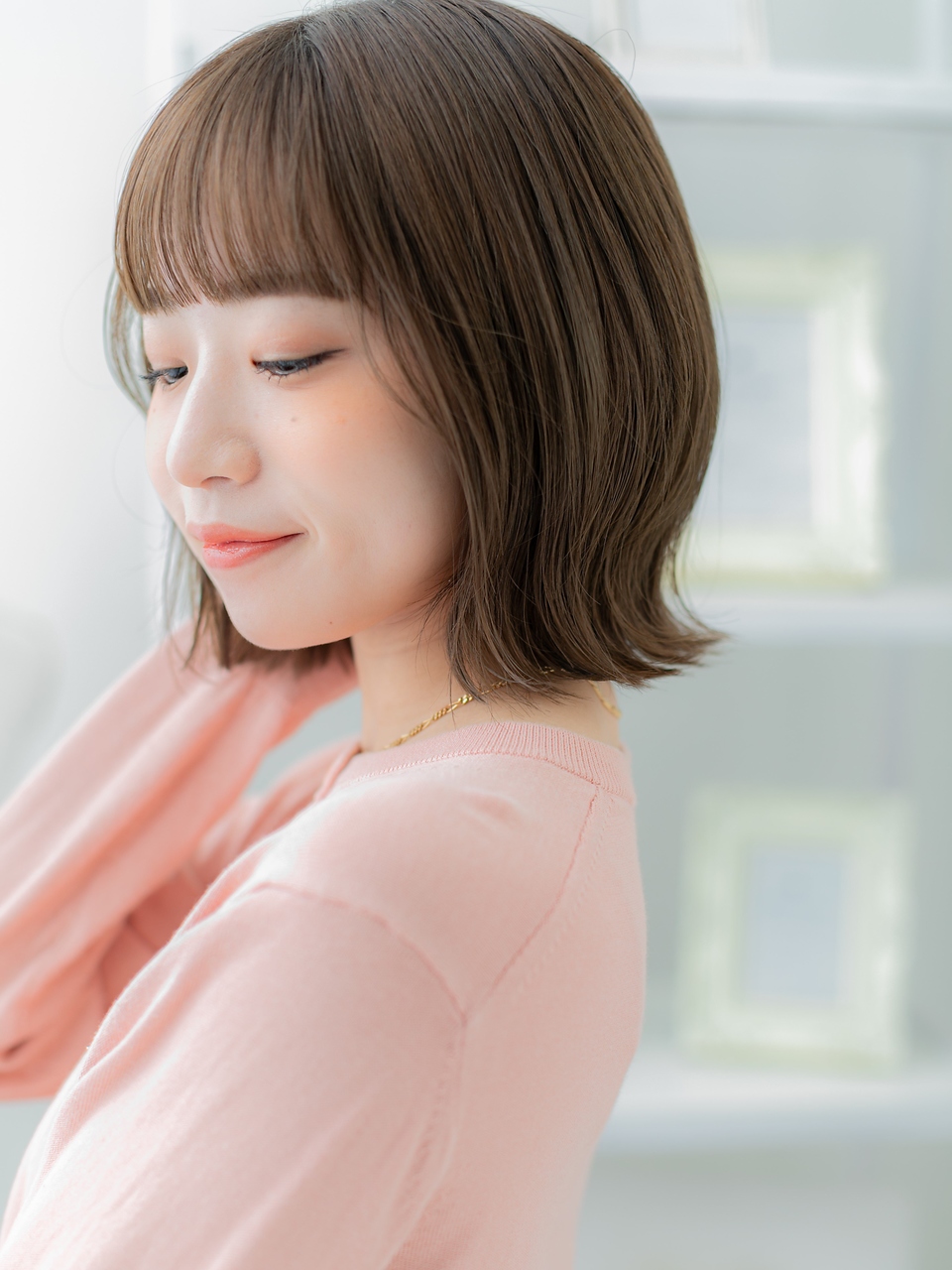アッシュベージュ透明感くびれボブ20代30代