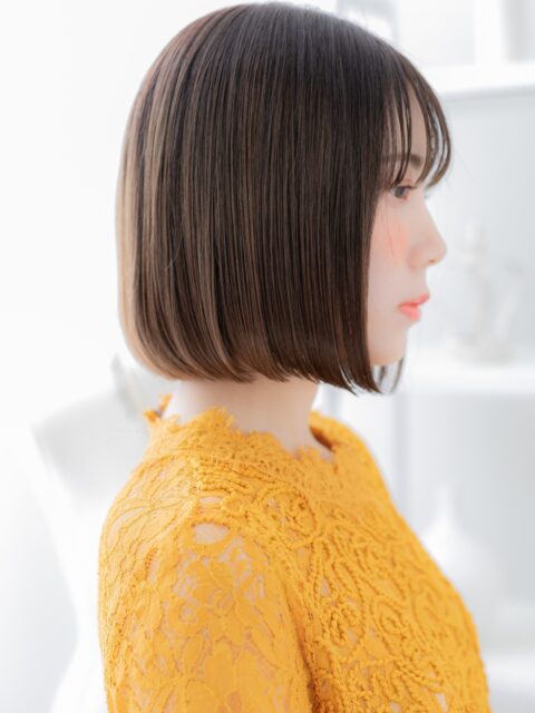 前下がりストレートシースルーバング小顔ボブ20代30代