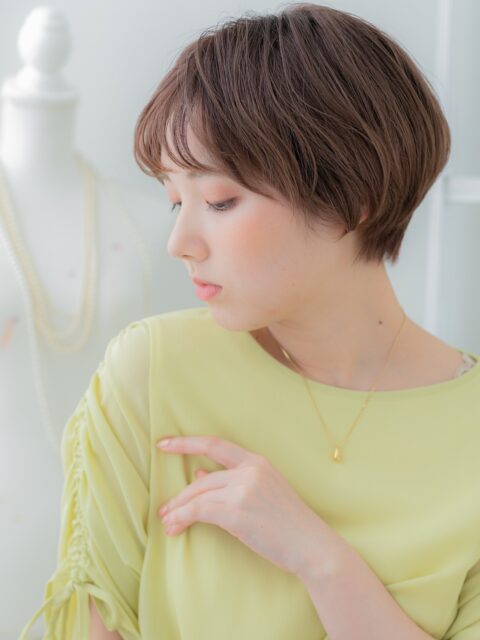 大人可愛いナチュラル小顔ショート20代30代
