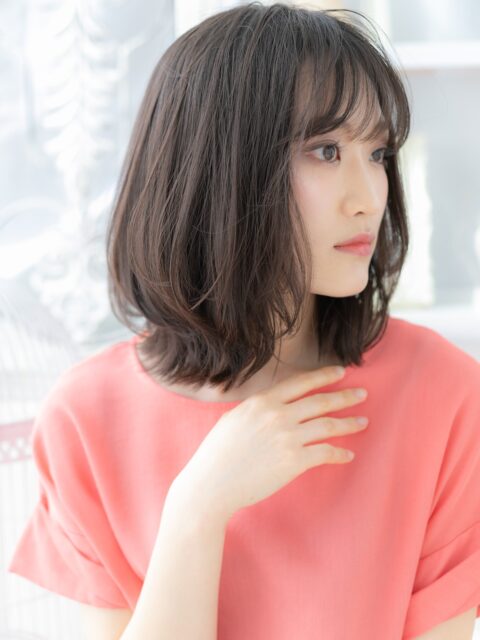 大人可愛いグレーベージュくびれボブ20代30代