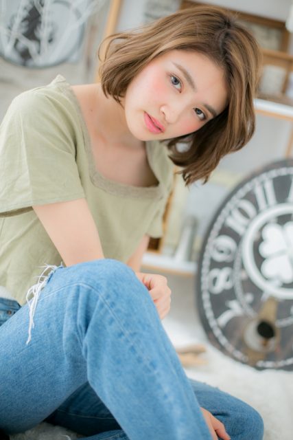 抜け感アシンメトリー&#8230;大人ボブ