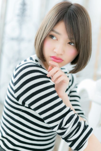 大人クラシカル...小顔前下がりボブ