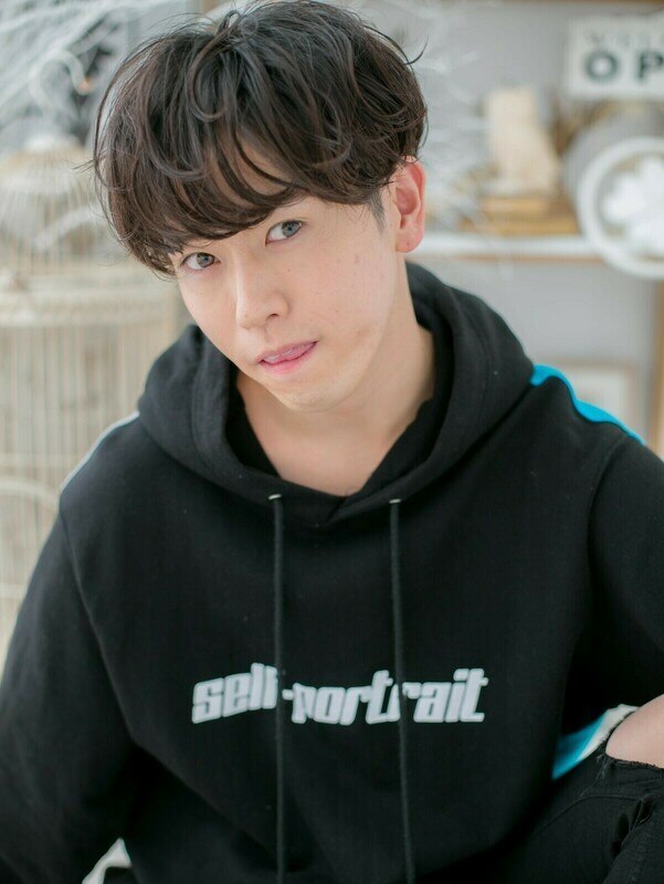 バイカラーネビージュ束感濡れ髪ウェーブ20代30代