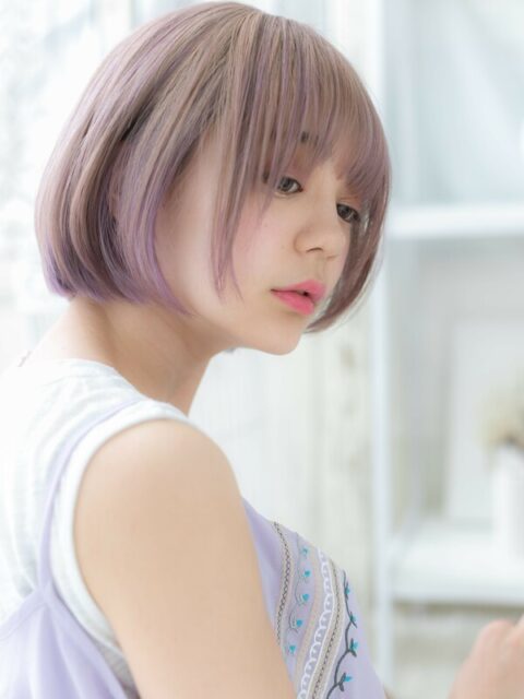 大人可愛いモードプラチナグレージュボブ20代30代
