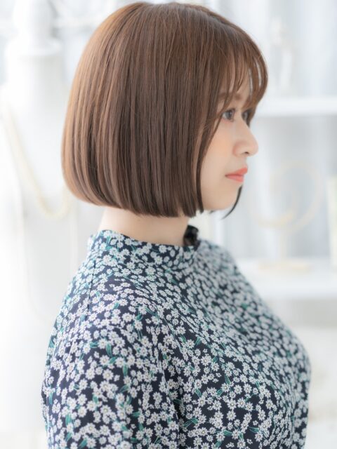 大人可愛い切りっぱなし小顔ボブ20代30代
