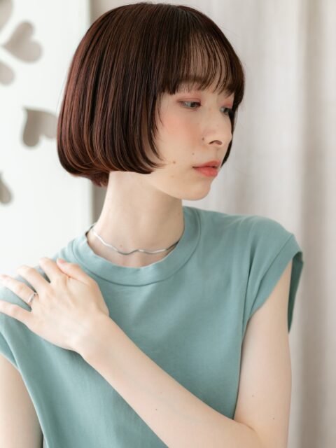 大人可愛い切りっぱなし小顔ボブ20代30代