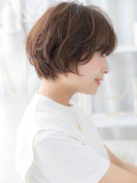 大人可愛い小顔パーマショート20代30代