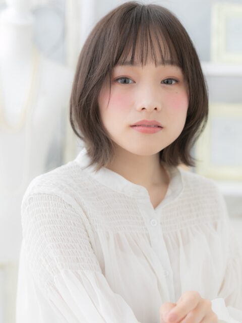 大人可愛い外ハネ小顔ボブ20代30代