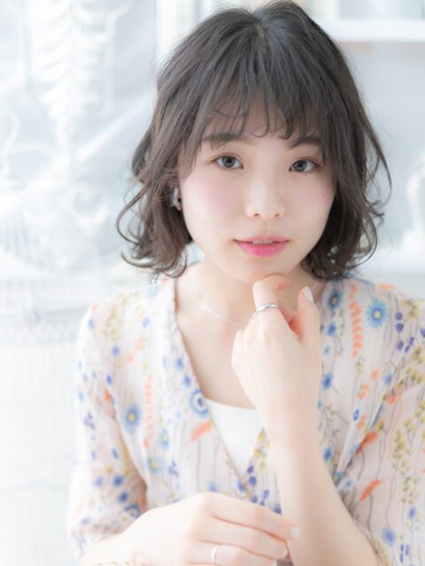 大人可愛いゆるふわ小顔ボブ20代30代