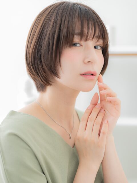 大人可愛いチョコレートブラウン丸みショート20代30代