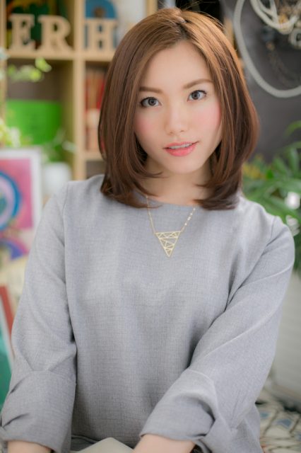 知的＆オシャレな...ノーバングミディ