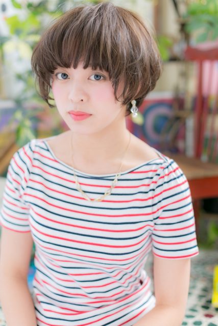大人かわいい抜け感ショート