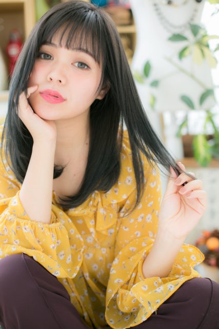 黒髪が大人かわいい&#8230;愛されワンカール