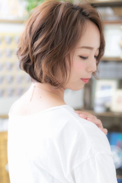 広がらないゆるカール＊小顔前下がりボブ