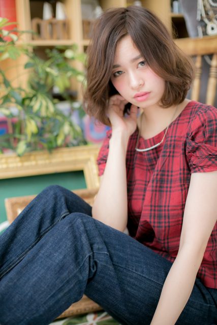 くせ毛風ひし形シルエットエアリーミディ