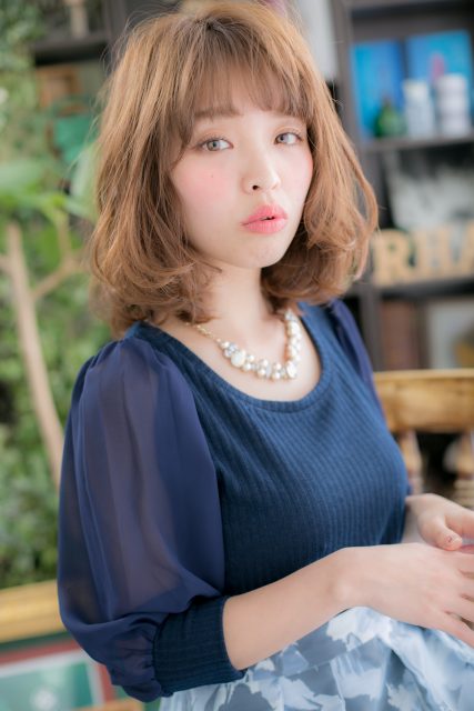 前下がり大人ガーリーくせ毛風小顔グラボブ