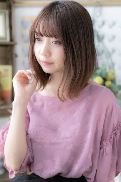 シースルーバングハイライト鎖骨ミディアム