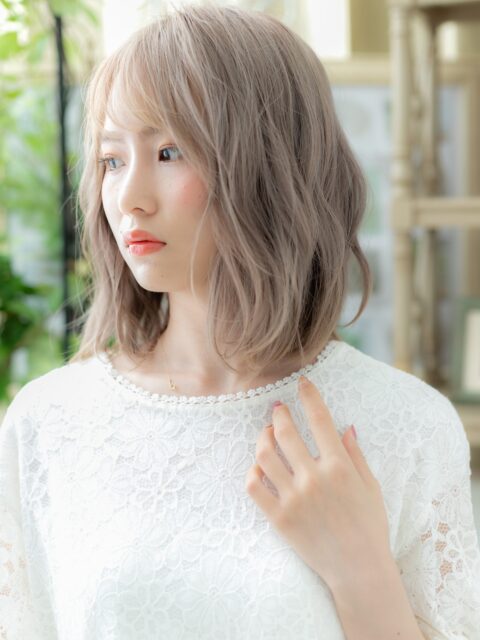 外国人風ハイトーンカラーエアリーミディ20代30代