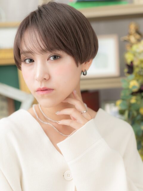 大人可愛い刈り上げ小顔ショート20代30代