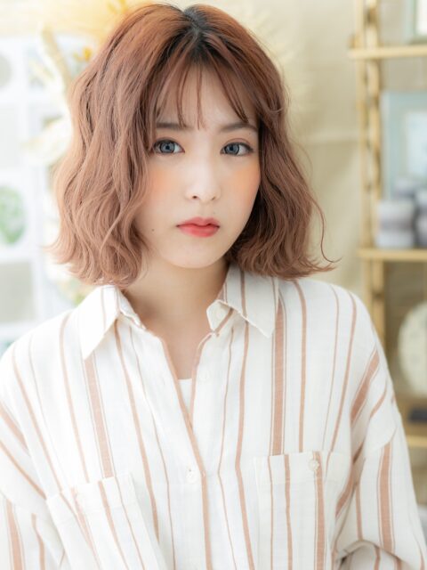 大人可愛いくせ毛風小顔ボブ20代30代