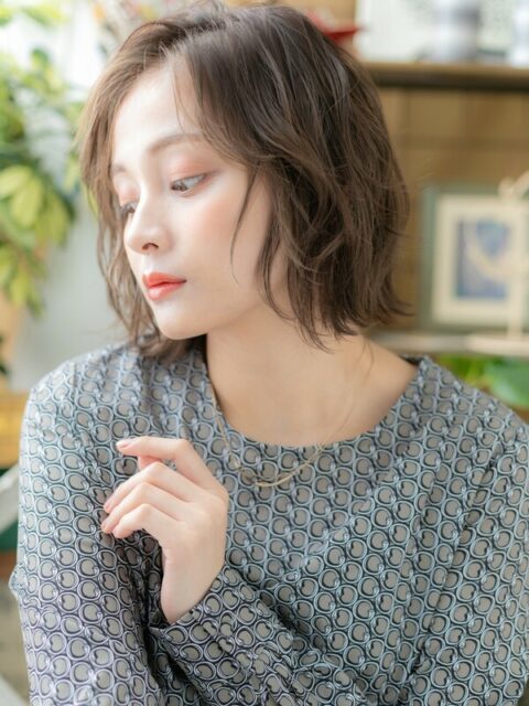 大人可愛い外ハネ小顔ボブ20代30代