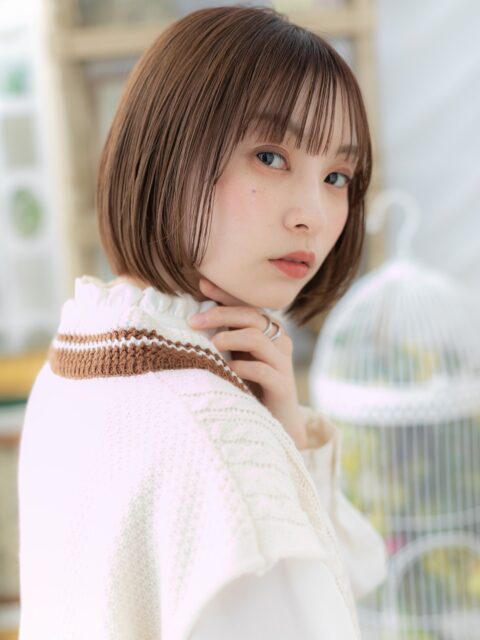 大人可愛いぱっつん前髪小顔ボブ20代30代