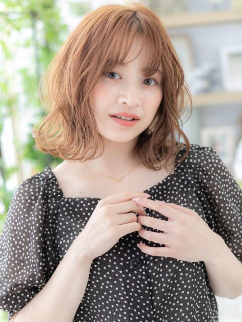 大人可愛いくせ毛風ウェットボブ20代30代